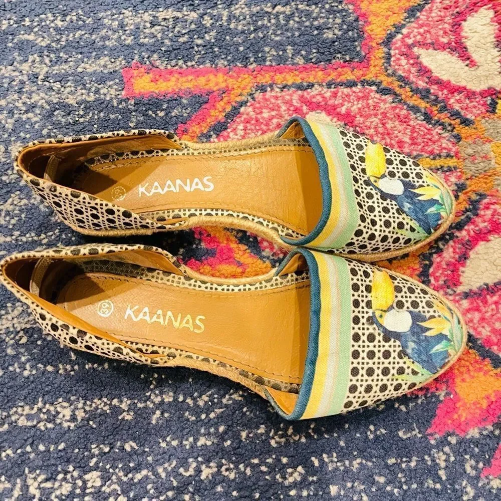 EUC Revolve Kaanas Toucan Espadrille Flats 39/9